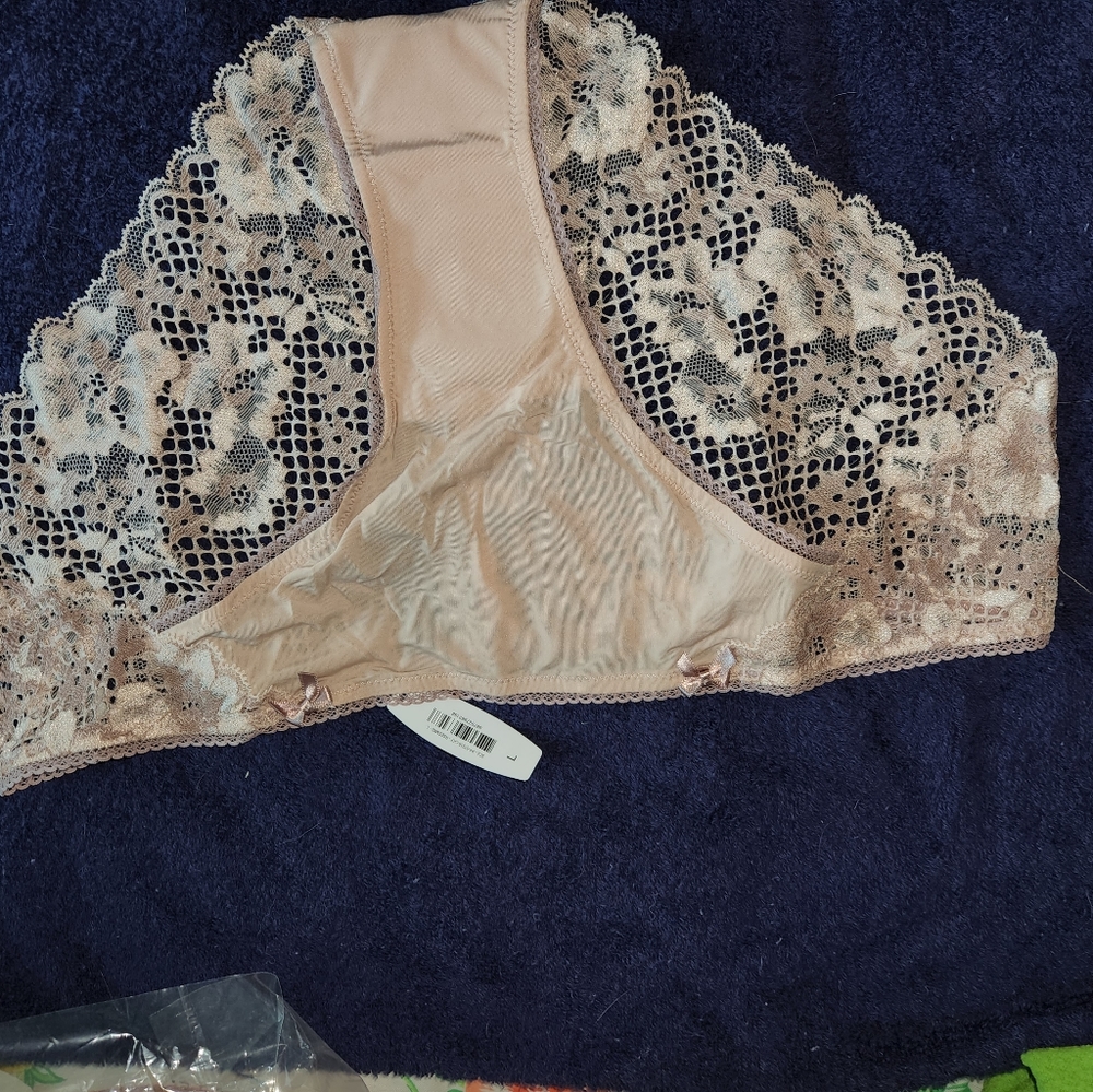 NWT large lace underwear